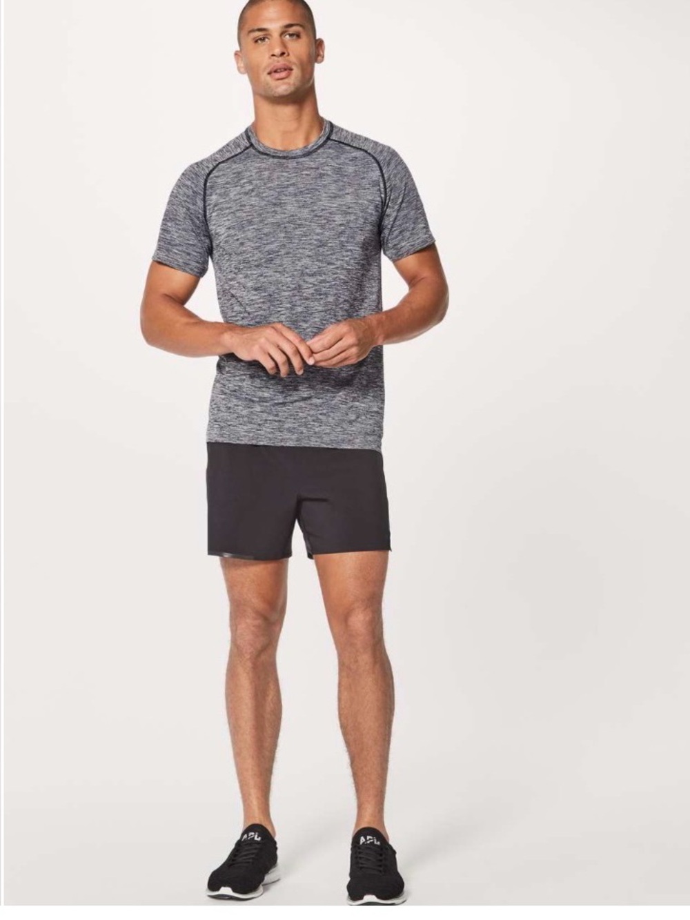 Lululemon Metal Vent Tech Surge Short
Sleeve Black / White Size XL